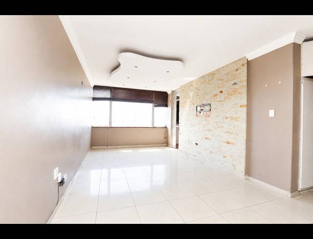 2.5 BEDROOM APARTMENT FOR SALE IN GLENWOOD